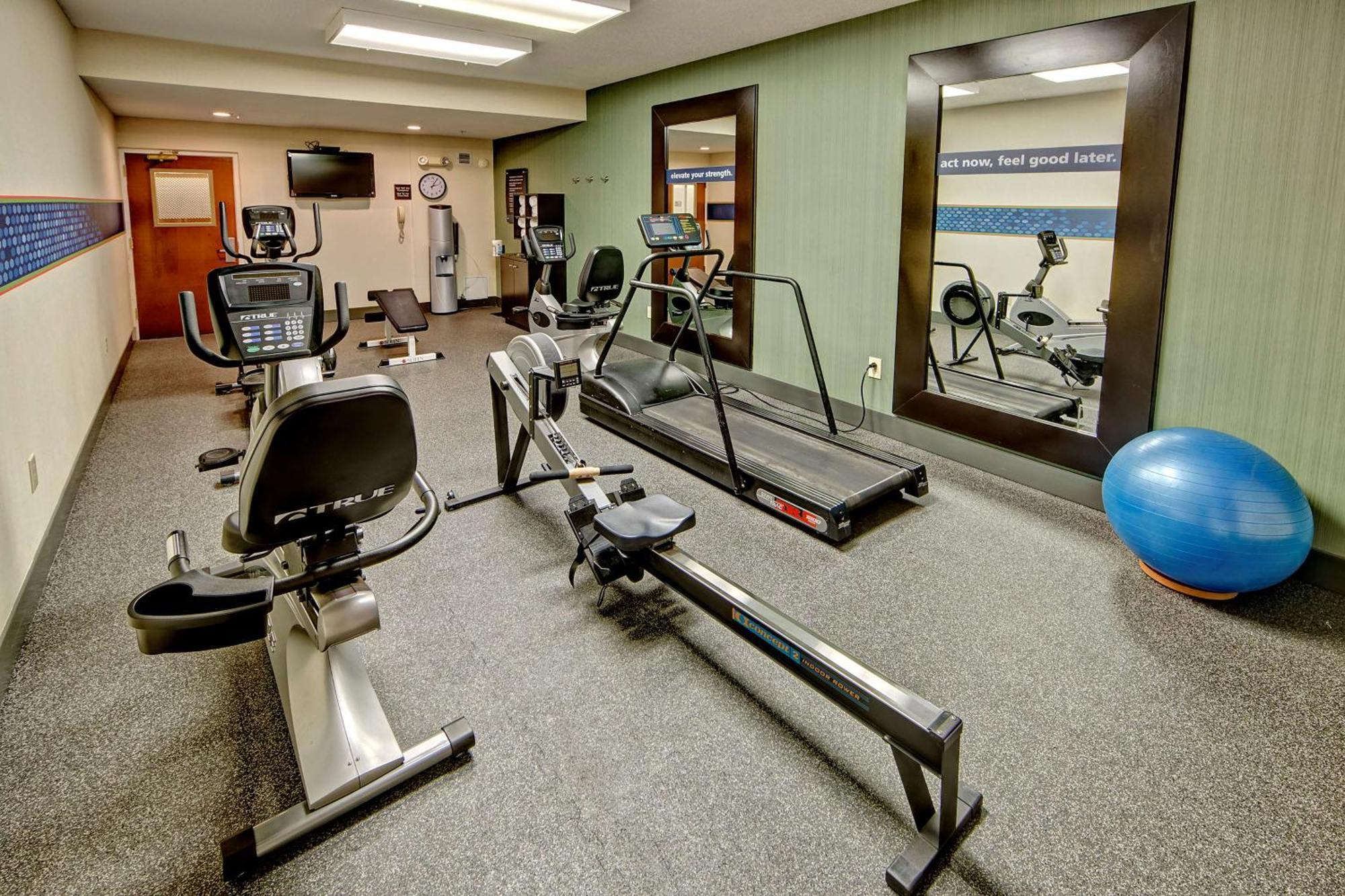 Hampton Inn Морристаун Экстерьер фото
